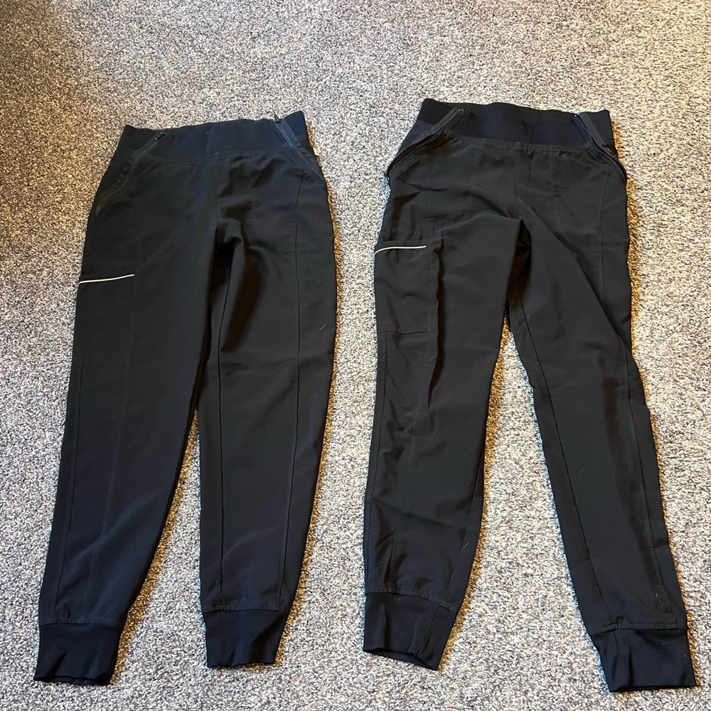 Cherokee infinity scrub joggers size small regular length 2 pairs